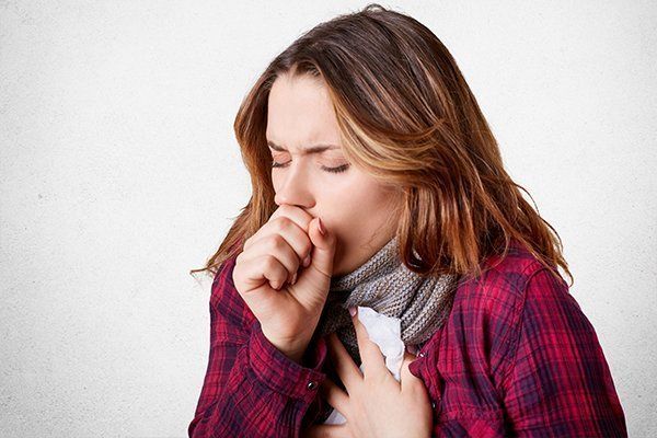 علت سرفه های مکرر و خلطی چیست؟ علت سرفه های مکرر و خلطی چیست؟