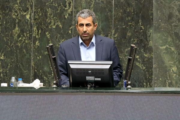 انتقاد پورابراهیمی از سیاست های ارزی دولت؛ شاهد تکرار اتفاقات سال۹۷ در ارز هستیم انتقاد پورابراهیمی از سیاست های ارزی دولت؛ شاهد تکرار اتفاقات سال۹۷ در ارز هستیم