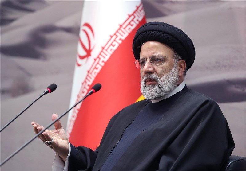 رییسی در دیدار سفرای جدید: تقویت قدرت اقتصادی کشور را در اولویت فعالیت های خود قرار دهید رییسی در دیدار سفرای جدید: تقویت قدرت اقتصادی کشور را در اولویت فعالیت های خود قرار دهید