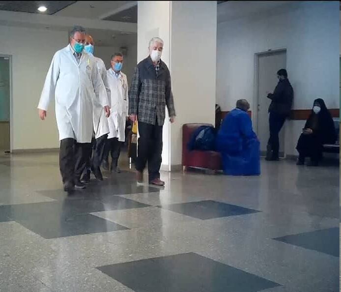 انتقال میرحسین موسوی به یکی از مراکز درمانی تهران برای درمان آنفولانزا انتقال میرحسین موسوی به یکی از مراکز درمانی تهران برای درمان آنفولانزا