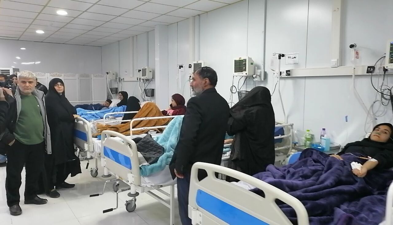 ۲۰ دانشآموز در شیراز با علائم تنگی نفس راهی بیمارستان شدند ۲۰ دانشآموز در شیراز با علائم تنگی نفس راهی بیمارستان شدند
