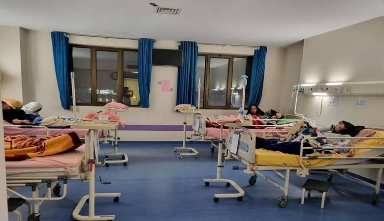انتشار گاز فلفل باعث بدحالی دانش آموزانی اصفهان / مسمومیت دروغ بود انتشار گاز فلفل باعث بدحالی دانش آموزانی اصفهان / مسمومیت دروغ بود