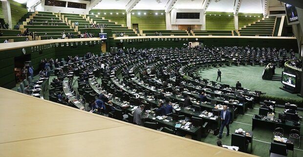 حقوق نمایندگان مجلس شفاف می شود حقوق نمایندگان مجلس شفاف می شود
