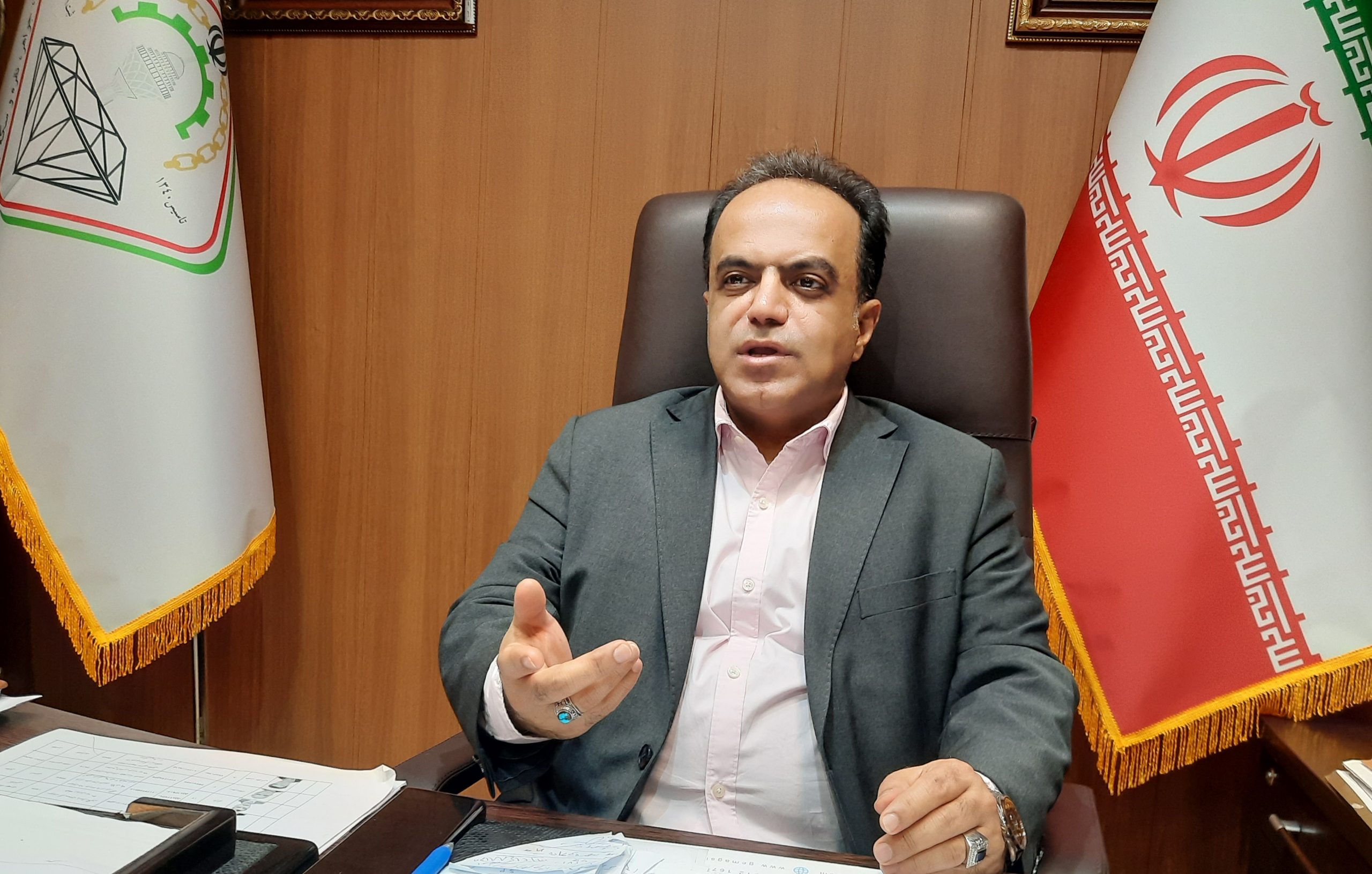 پیش بینی قیمت طلا و سکه در سال ۱۴۰۲ / حباب سکه ۲ میلیون و ۵۰۰ هزار تومان کم شد اما هنوز تخلیه نشده پیش بینی قیمت طلا و سکه در سال ۱۴۰۲ / حباب سکه ۲ میلیون و ۵۰۰ هزار تومان کم شد اما هنوز تخلیه نشده