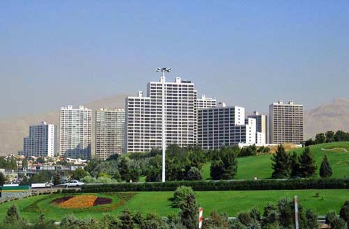 لوکس نشینان شهرک غرب چقدر اجاره پرداخت می کنند؟ لوکس نشینان شهرک غرب چقدر اجاره پرداخت می کنند؟