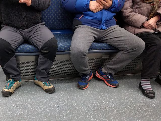 مراقب مدل نشستن خود روی صندلی باشید/ خطر لو رفتن! مراقب مدل نشستن خود روی صندلی باشید/ خطر لو رفتن!