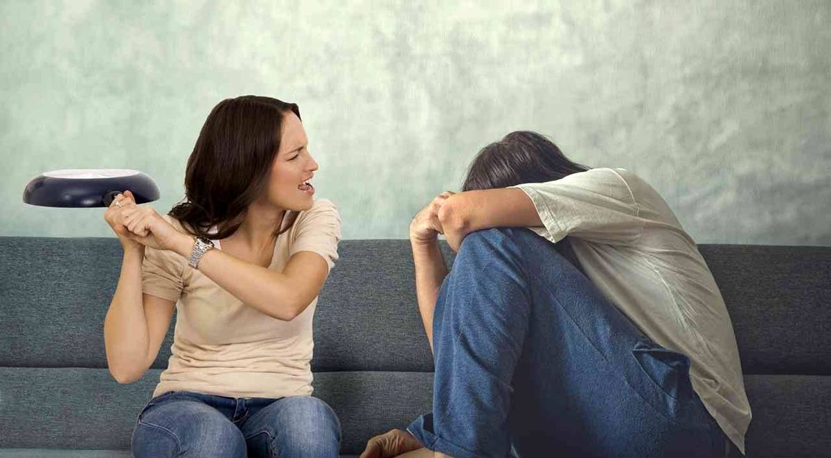 چرا دعواهای زن و شوهری در تعطیلات عید بیشتر می شود؟ + راه حل چرا دعواهای زن و شوهری در تعطیلات عید بیشتر می شود؟ + راه حل