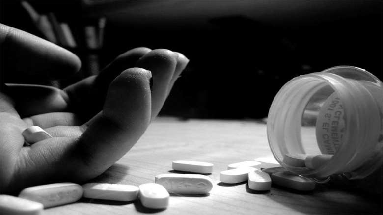پرونده خودکشی گروهی اعضای یک خانواده در مشهد پیچیده تر شد پرونده خودکشی گروهی اعضای یک خانواده در مشهد پیچیده تر شد