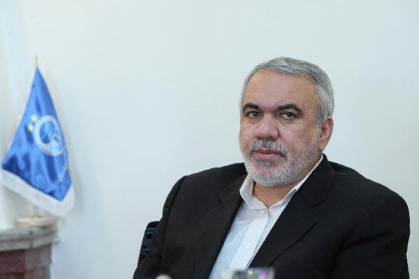 فتحالله زاده: من را تنها با ۴۰۰ میلیارد تومان بدهی رها کردند فتحالله زاده: من را تنها با ۴۰۰ میلیارد تومان بدهی رها کردند