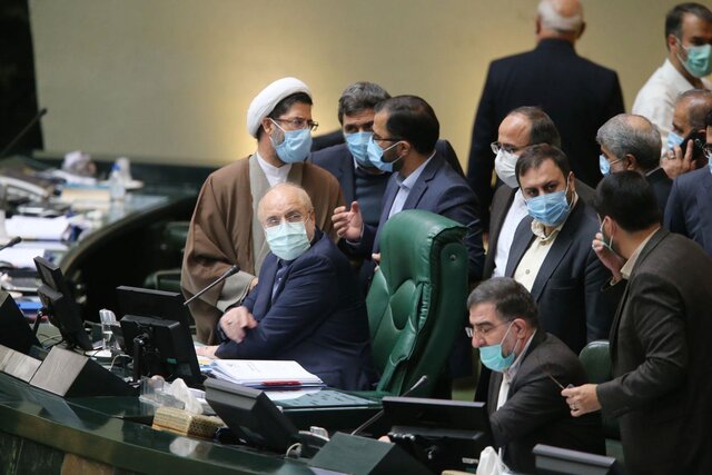 تکلیف مجلس به دولت برای واگذاری برخی از شرکت های دولتی / ساز و کار واگذاری بنگاه های دولتی نیز مشخص شد تکلیف مجلس به دولت برای واگذاری برخی از شرکت های دولتی / ساز و کار واگذاری بنگاه های دولتی نیز مشخص شد