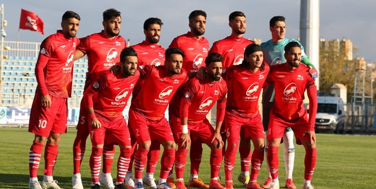 جریمه ۲۰۰ میلیونی باشگاه تراکتور از سوی کمیته انضباطی جریمه ۲۰۰ میلیونی باشگاه تراکتور از سوی کمیته انضباطی