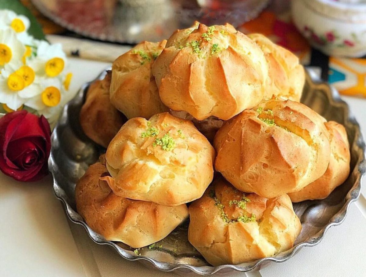 طرز تهیه نان خامه ای به روش قنادی طرز تهیه نان خامه ای به روش قنادی