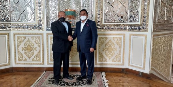 آمادگی ایران برای استفاده از ارزهای ملی در مبادلات تجاری با اندونزی آمادگی ایران برای استفاده از ارزهای ملی در مبادلات تجاری با اندونزی