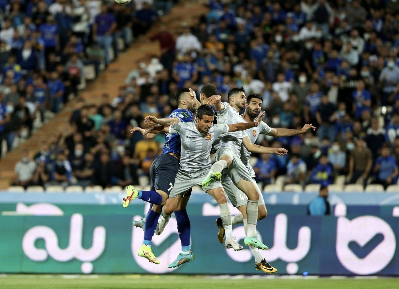 مشهدی‌ها اجازه ورود تماشاگر را ندارند!