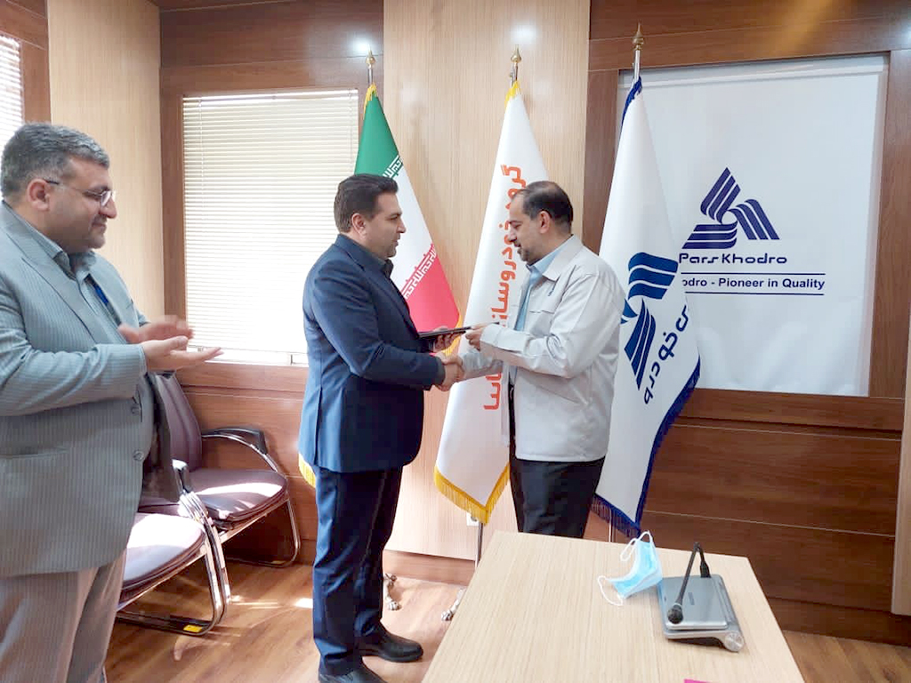 زاهدیان مدیرعامل پارس خودرو شد زاهدیان مدیرعامل پارس خودرو شد