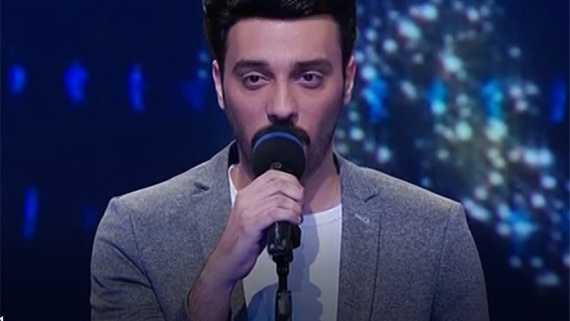 خواننده ای که در عصر جدید حذف شد، پس از دو سال ترکاند + فیلم خواننده ای که در عصر جدید حذف شد، پس از دو سال ترکاند + فیلم