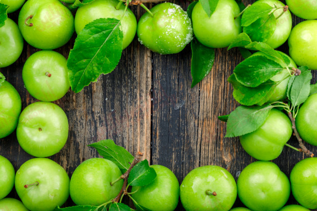 عوارض و آسیب‌ های مصرف زیاد گوجه سبز