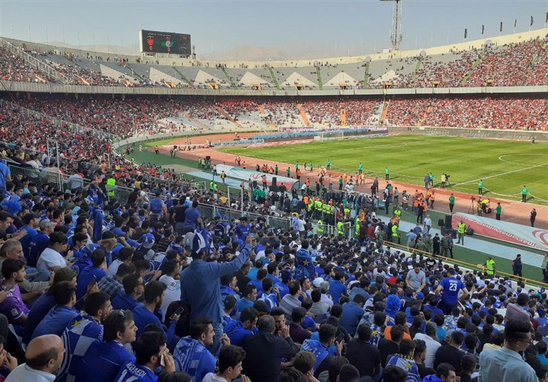 موافقت ستاد ملی کرونا با حضور تماشاگران فوتبال موافقت ستاد ملی کرونا با حضور تماشاگران فوتبال