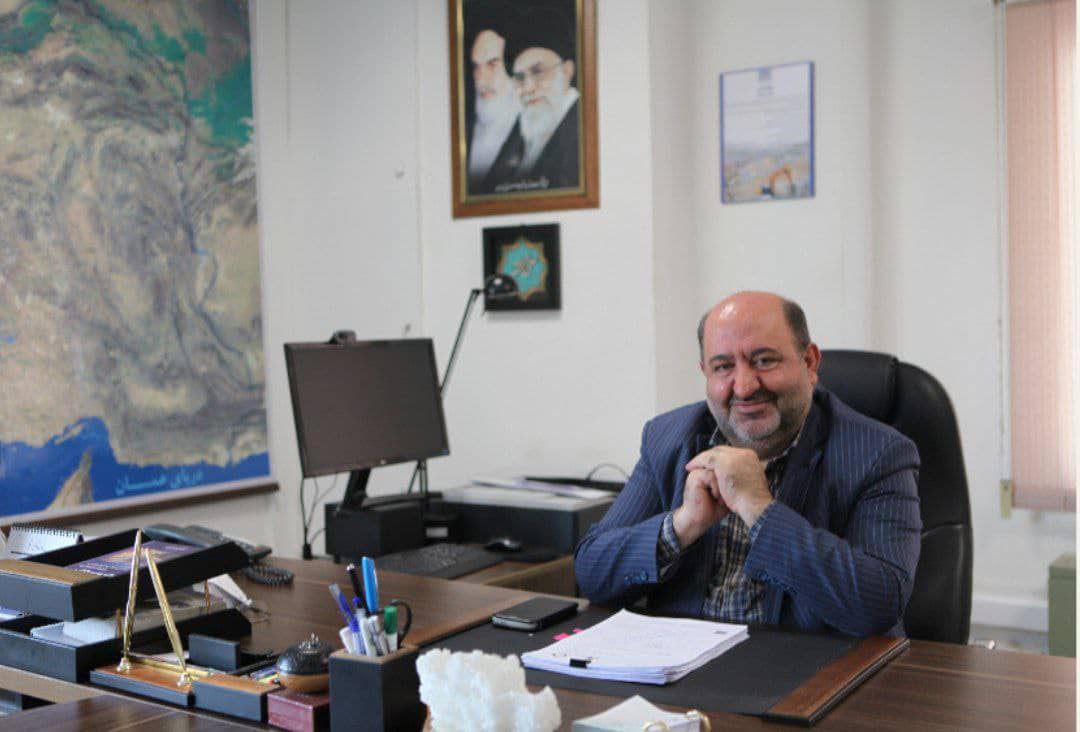 تولید در مجتمع نفلین سینیت کلیبر با هدف رقابت در بازار جهانی است تولید در مجتمع نفلین سینیت کلیبر با هدف رقابت در بازار جهانی است