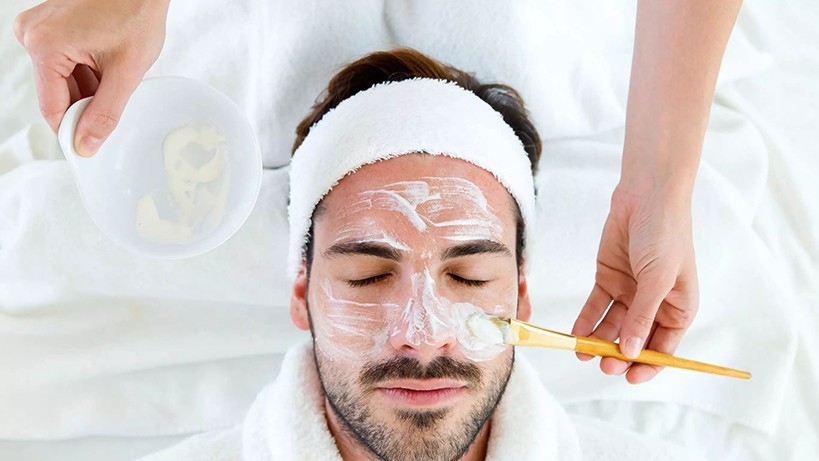 ۵ ماسک مردانه عالی برای زیبایی و جوانی پوست آقایان ۵ ماسک مردانه عالی برای زیبایی و جوانی پوست آقایان