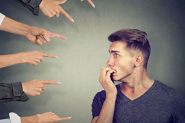 اضطراب اجتماعی داری؟ اینطوری درمانش کن اضطراب اجتماعی داری؟ اینطوری درمانش کن