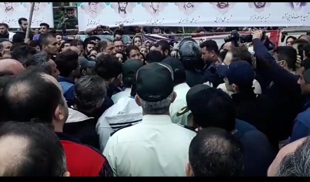 اهالی سراوان ناامید از وعده های مسئولان / ارتفاع زباله در آستانه ۱۰۰متری شدن است اهالی سراوان ناامید از وعده های مسئولان / ارتفاع زباله در آستانه ۱۰۰متری شدن است