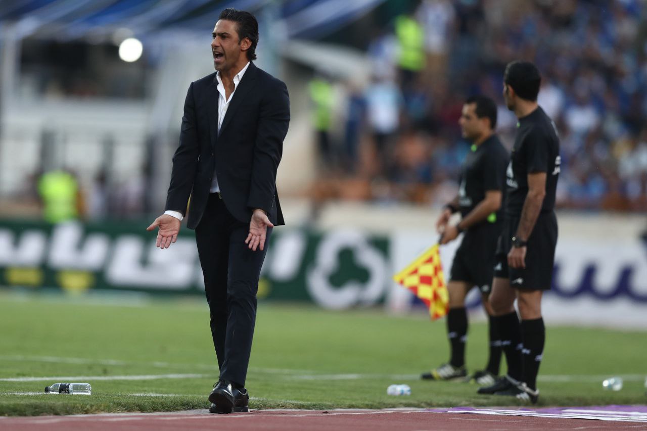 فرهاد مجیدی موبایل اش را از دسترس خارج کرد!