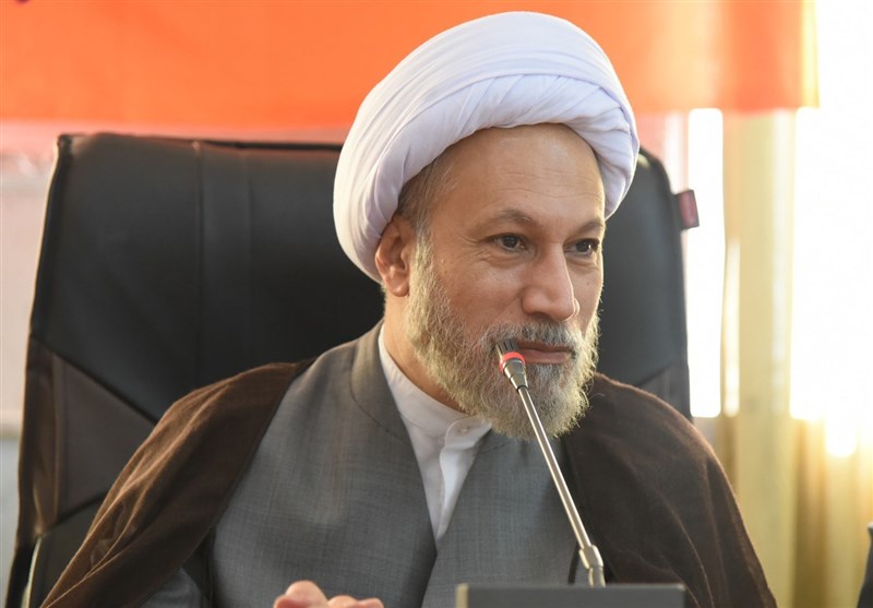 امام جمعه شیراز: مشکلات معیشتی وجود دارد اما راهی جز این نیست