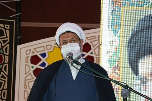 امام جمعه کرمان: زمانی قدرت حرف زدن در برابر خارجی ها را نداشتیم اما الان نفت کش توقیف می کنیم امام جمعه کرمان: زمانی قدرت حرف زدن در برابر خارجی ها را نداشتیم اما الان نفت کش توقیف می کنیم
