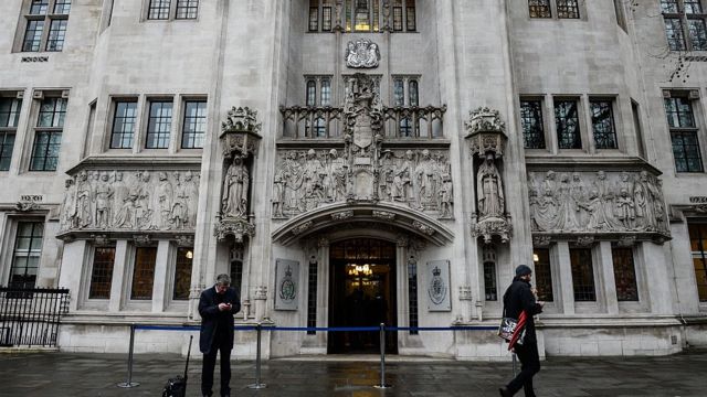 آیا تصمیمات دادگاه عالی متاثر از دولت محافظه کار بریتانیا است؟