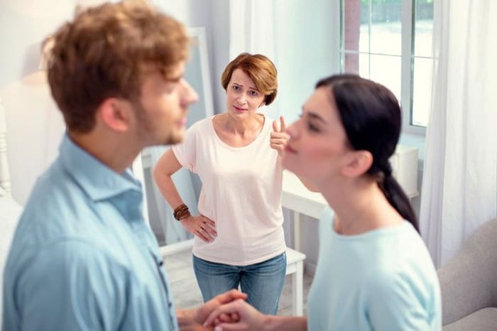 عاقلانه ترین رفتار با دخالت خانواده همسر عاقلانه ترین رفتار با دخالت خانواده همسر
