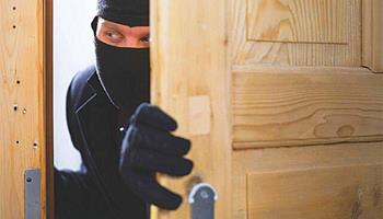 دزد پشت بام آبادانی ها دستگیر شد