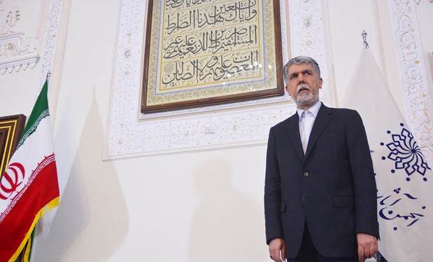 سید عباس صالحی به عنوان نماینده ولی فقیه و مدیر مسئول روزنامه اطلاعات منصوب شد سید عباس صالحی به عنوان نماینده ولی فقیه و مدیر مسئول روزنامه اطلاعات منصوب شد