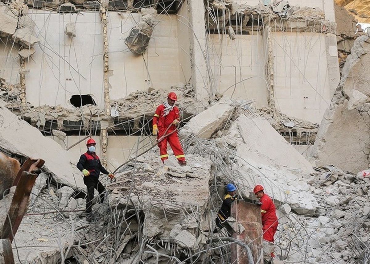 هدیه زیبای شهروند آبادانی به سرباز مشهدی + فیلم