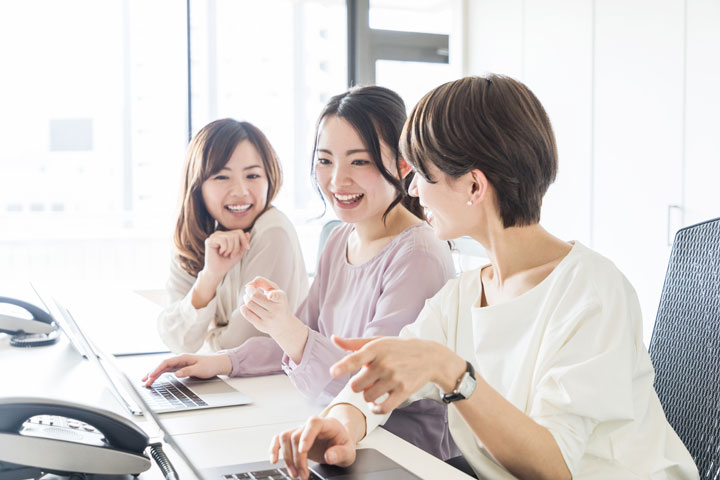 خانم های جذاب هیچ وقت این رفتارو نمیکنن! خانم های جذاب هیچ وقت این رفتارو نمیکنن!