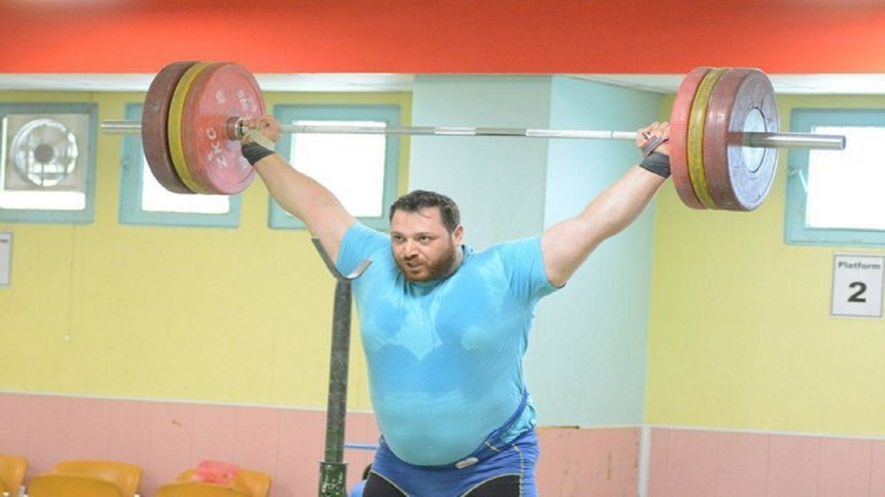 علی حسینی سرمربی تیم ملی وزنه برداری شد