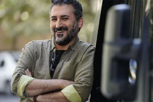 چاقو خوردن آقای بازیگر توسط دزدان خیابانی! چاقو خوردن آقای بازیگر توسط دزدان خیابانی!