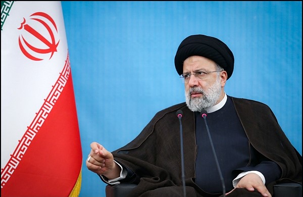 دولت مردمی نمی تواند پیشرفت کارها را معطل مدیری کند که نگاه انقلابی و تحولی ندارد/ چنین افرادی نباید در پستهای مهم به کار گرفته شوند و باید در حاشیه باشند دولت مردمی نمی تواند پیشرفت کارها را معطل مدیری کند که نگاه انقلابی و تحولی ندارد/ چنین افرادی نباید در پستهای مهم به کار گرفته شوند و باید در حاشیه باشند