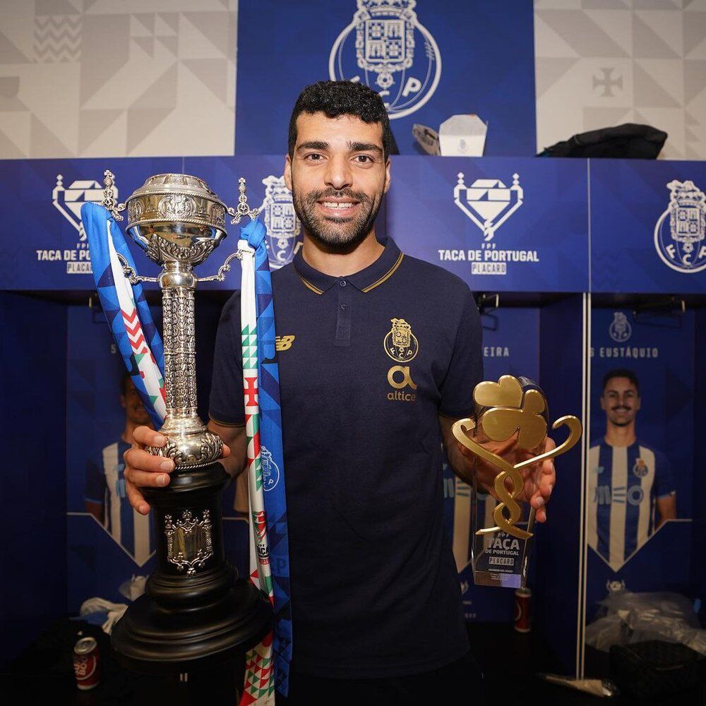 سوال: تیم سابق طارمی و‌ مبلغ انتقالش به پورتو را می‌دانید؟