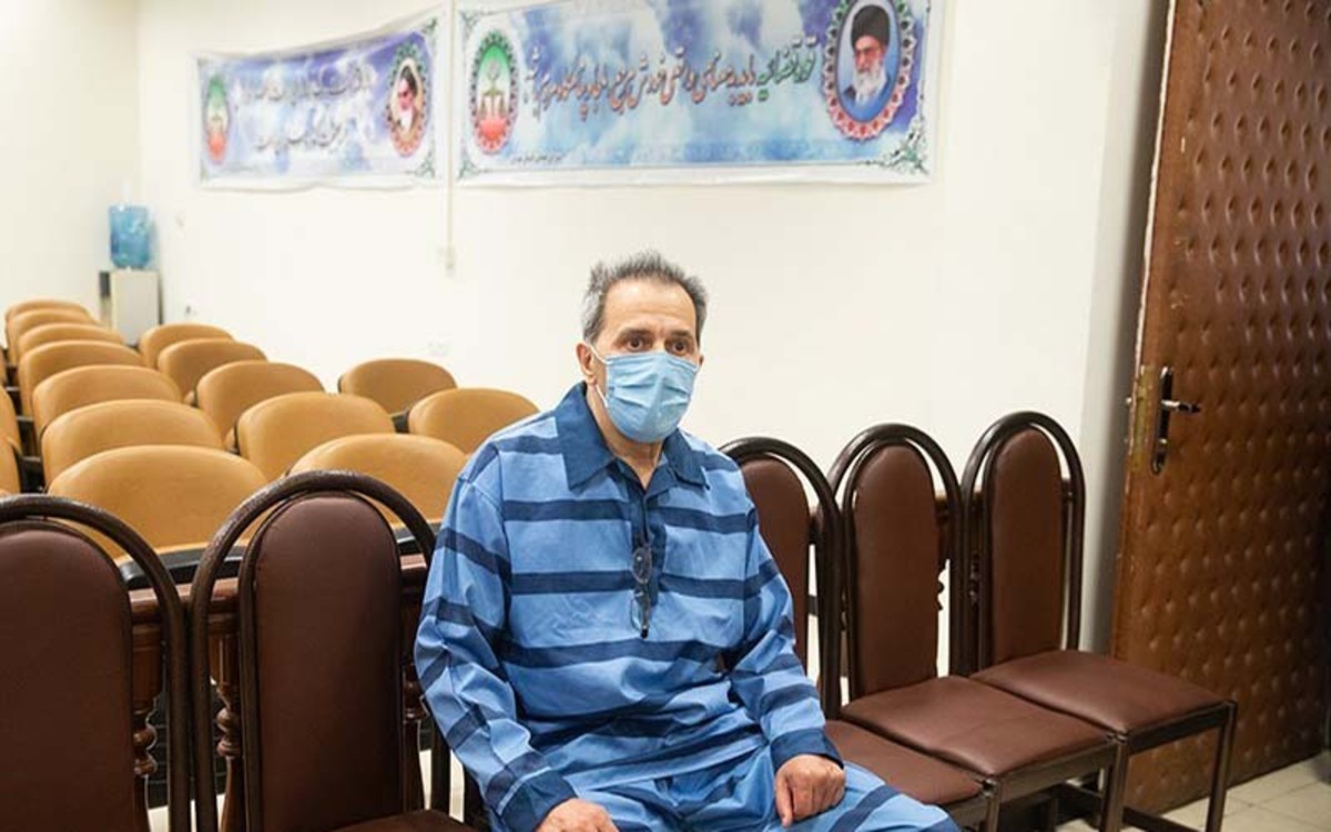 جمشید شارمهد به افشای اطلاعات سپاه و اطلاعات طبقه بندی شده متهم شد جمشید شارمهد به افشای اطلاعات سپاه و اطلاعات طبقه بندی شده متهم شد