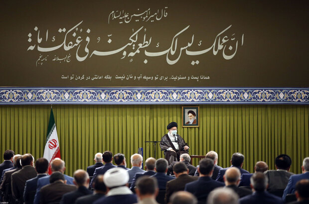 گروکشی بین مسئولان وجود نداشته باشد / نمایندگان مجلس نباید در انتصابات دخالت کنند گروکشی بین مسئولان وجود نداشته باشد / نمایندگان مجلس نباید در انتصابات دخالت کنند