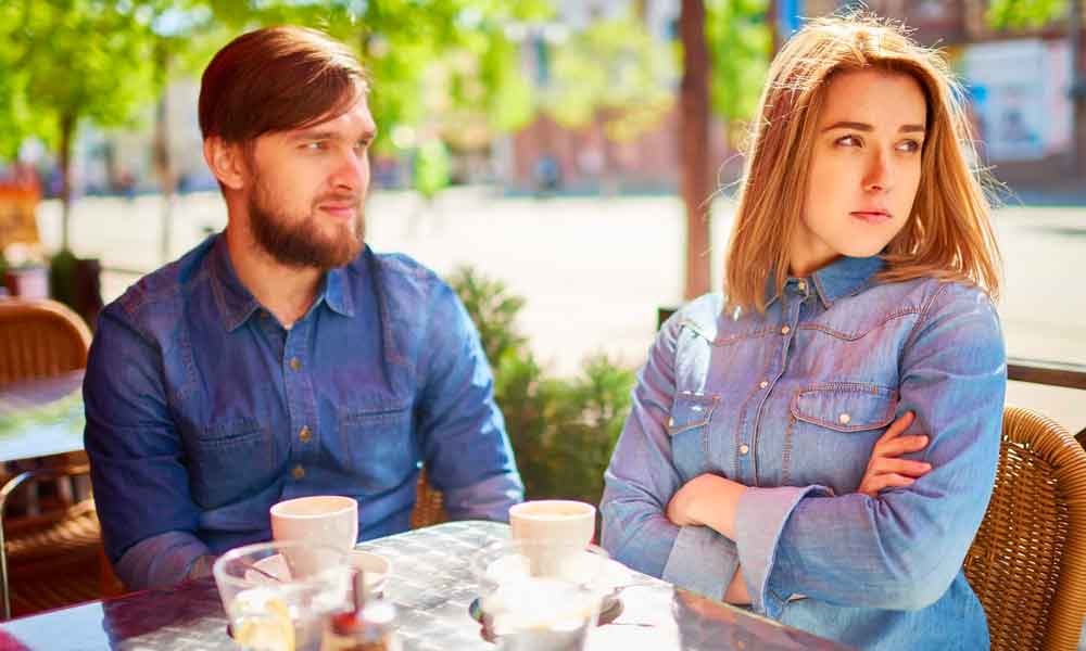 بهترین راه منت کشی بعد از قهر با همسر چیه ؟ بهترین راه منت کشی بعد از قهر با همسر چیه ؟