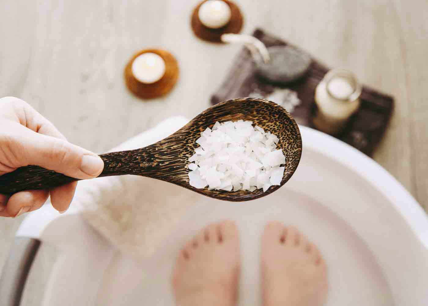 فرمول اصلی رفع خستگی پا با آب نمک + آموزش فرمول اصلی رفع خستگی پا با آب نمک + آموزش