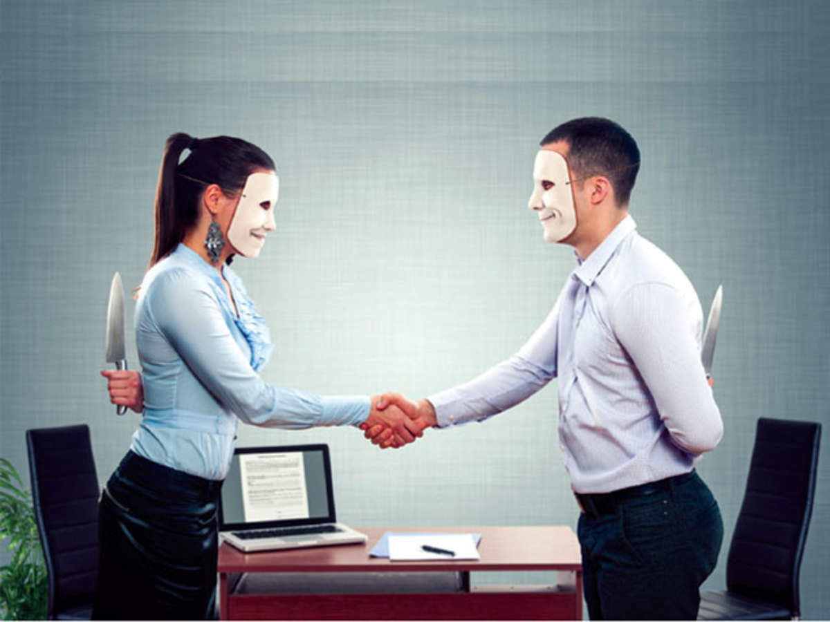 چگونه در محیط کار حسادت نکنیم؟ + دلیل و راه حل چگونه در محیط کار حسادت نکنیم؟ + دلیل و راه حل