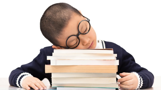 بچه زرنگها، خرداد چجوری درس میخونن؟ بچه زرنگها، خرداد چجوری درس میخونن؟