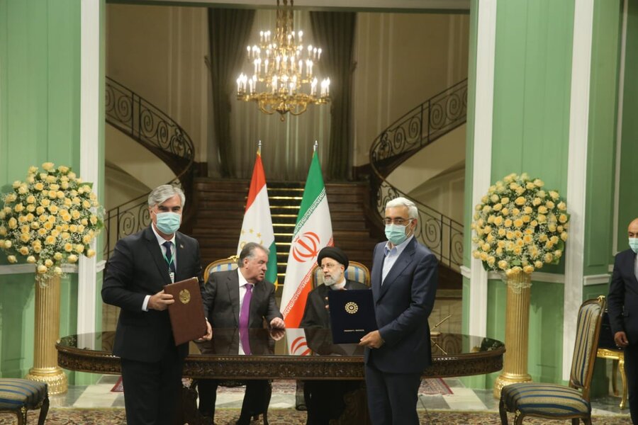 تفاهمنامه همکاری میان سازمان بورس و نهاد ناظر بازارسرمایه تاجیکستان امضا شد تفاهمنامه همکاری میان سازمان بورس و نهاد ناظر بازارسرمایه تاجیکستان امضا شد
