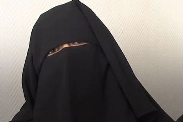 تصاویر بدون حجاب خطرناک ترین زن فرانسوی عضو داعش / با پیش قراول زنان فرانسوی عضو داعش آشنا شوید تصاویر بدون حجاب خطرناک ترین زن فرانسوی عضو داعش / با پیش قراول زنان فرانسوی عضو داعش آشنا شوید
