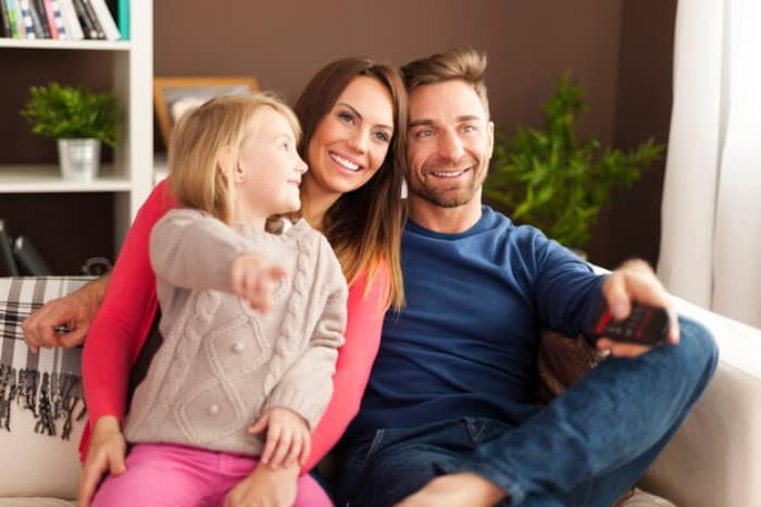 با دخالت اطرافیان در تربیت فرزندمان چه کنیم؟ با دخالت اطرافیان در تربیت فرزندمان چه کنیم؟