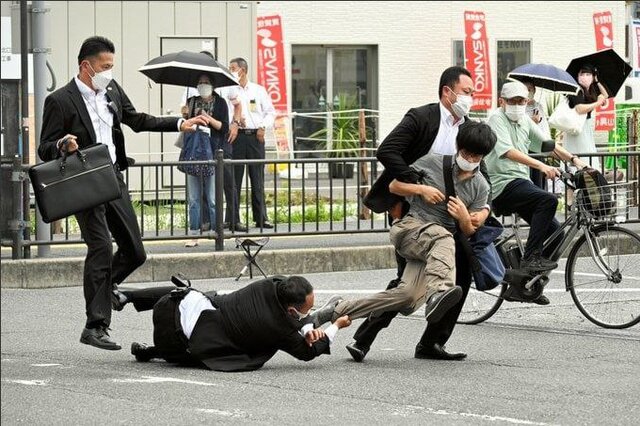 جدیدترین جزئیات از قتل آبه و انگیزه های قاتل جدیدترین جزئیات از قتل آبه و انگیزه های قاتل