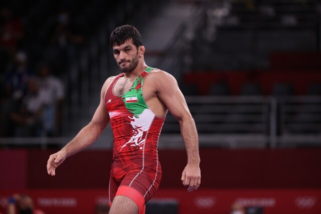 فیلم هجوم تماشاگران به وسط تشک و یورش به حسن یزدانی! فیلم هجوم تماشاگران به وسط تشک و یورش به حسن یزدانی!
